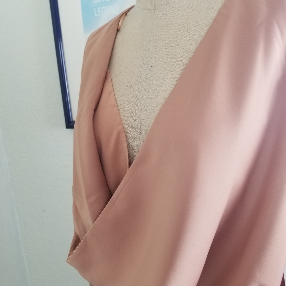 Stylestalker Peach Bell Sleeve Silky Blouse Small - Picture 7 of 8